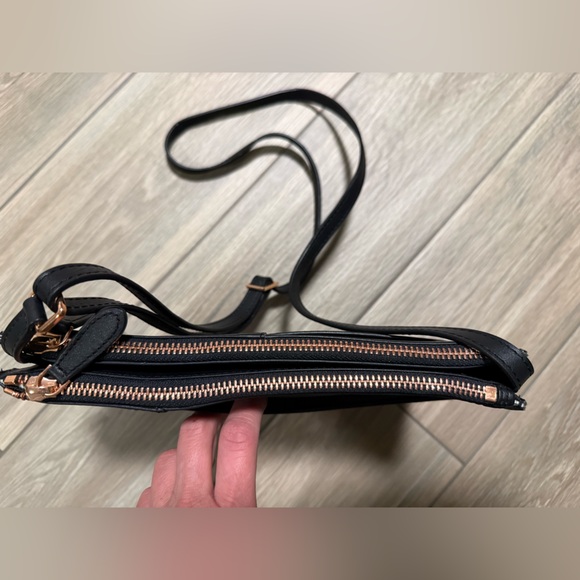 Radley London Thin Black Crossbody Bag - Picture 3 of 10